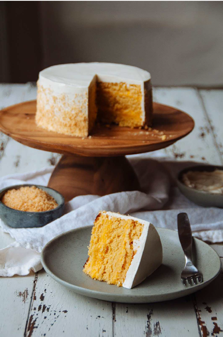bolo-de-coco-abacaxi-maracuja